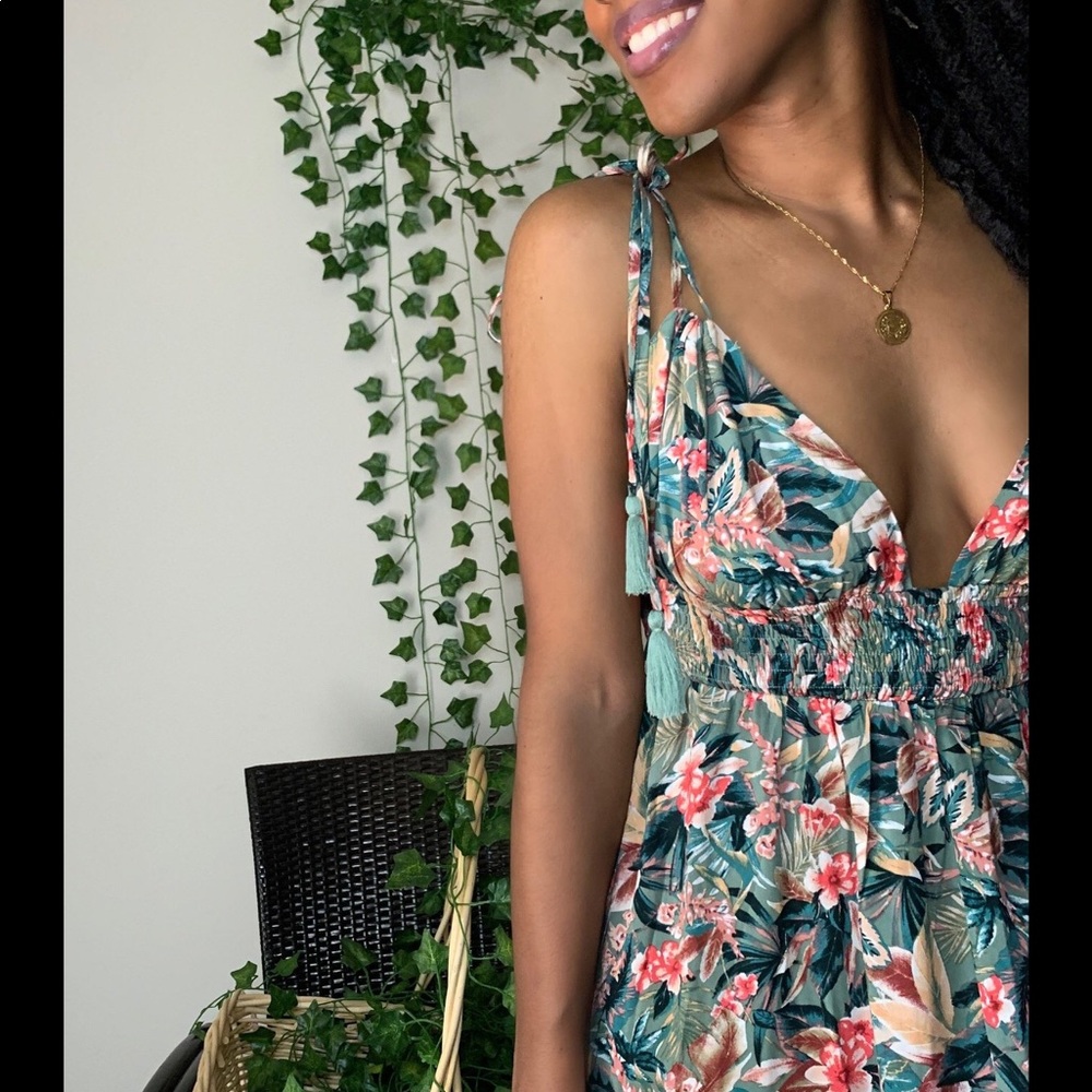 Green Floral Dress 🚨NEW🚨 - Picture 2 of 12